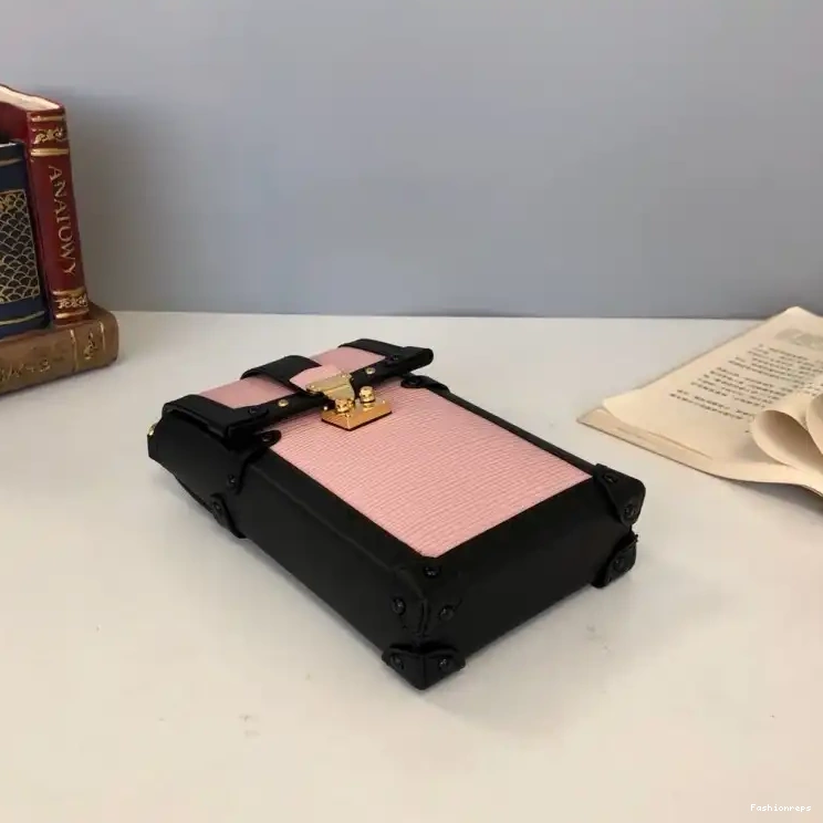 Fashionrepsfam ru LV Bags 19B57B0004 0525